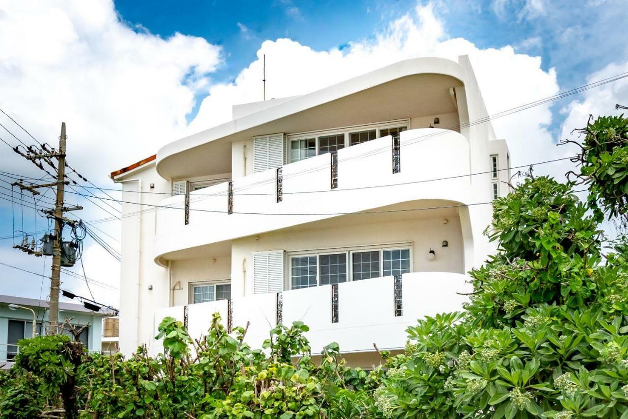 Condominium Chatan Monogatari Exterior foto